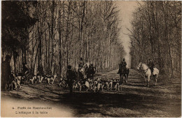 CPA Foret De Rambouillet Attaque A La Table Hunting (1390950) - Rambouillet