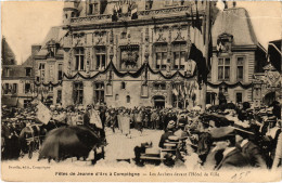 CPA Fetes De Jeanne D'Arc Compiegne Hotel De Ville Les Arches (1279914) - Compiegne