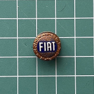 Badge Pin ZN013240 - Automobile (Car) Truck (Lastkraftwagen / Kamion) Tractor Fiat 1925-1929 - Fiat