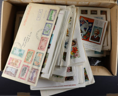 SHOEBOX OF FIRST DAY COVERS Nearly All Different, Illustrated And Chiefly Unaddressed From 1949 To The 1980's, Also A Fe - Islas Cook