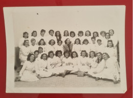 PH Original - 18 X 12 Cm - ARGENTINA - PHOTO SOUVENIR D'ÉCOLE D'UNE CLASSE DE FILLES FEMMES AVEC LEUR PROFESSEUR 1936 - Anonieme Personen