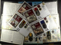 STAMP - MEDAL COVERS 1998-2005 Collection Of Benham Covers All Containing Various Replica Medals. (110+ Covers) - ...-1840 Voorlopers