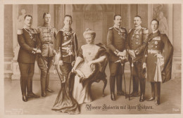 ADEL501  --  DEUTSCHLAND   --  UNSERE KAISERFAMILIE MIT IHREN SOHNEN - Royal Families