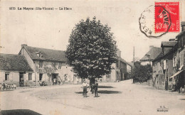 La Meyze * La Place Du Village * Enfants Villageois - Autres & Non Classés