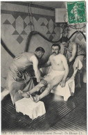 VICHY Intérieur De L' Etablissement Thermal. Un Massage - Vichy