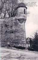 89 - Yonne -  AVALLON - La Petite Porte Ancien Rempart - Un Cavalier De 1590 - Avallon
