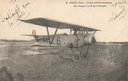 Avord * Le Centre Militaire D'aviation * Atterrissage D'un Biplan Avion Nieuport * Militaria - Avord