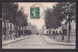 51. EPERNAY . Place Victor Hugo . Rue Saint Laurent . Animée . Commerces - Epernay