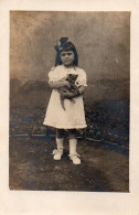 4V4Sb   Carte Photo Petite Fille Fillette Et Son Chaton - Abbildungen