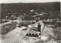 CPSM Biscarrosse-Plage  Eglise Ste Bernadette - Biscarrosse