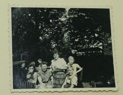 Children And Women In The Park - Photo Foßbinder, Großschönau - Anonymous Persons