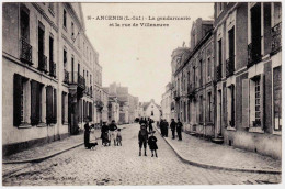 44 - B24437CPA - ANCENIS - La Gendarmerie Et La Rue De Villeneuve - Très Bon état - LOIRE-ATLANTIQUE - Ancenis