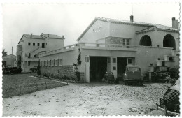 32 - B5273CPSM - BARBOTAN LES THERMES - Venillio Et L'OUSTAL - CASABELLA - Magasins Généraux - 2 CV - Parfait état - GER - Barbotan