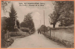 38 - B34019CPA - LA VERPILLIERE - La Croix. Avenue De La Gare - Très Bon état - ISERE - Other & Unclassified