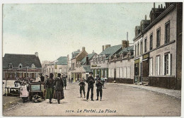 62 - B30625CPA - LE PORTEL - La Place - Marchande Ambulante - Parfait état - PAS-DE-CALAIS - Le Portel