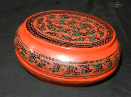 Newer Burma 2 Piece Soapbox Hand-painted, Hand Etched Covered Box Intricate Work Ca 1950-1970 - Asiatische Kunst