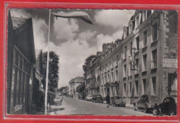 Carte Postale 14. Lisieux  Hôtel Saint-Pierre  Boulevard Emile Demagny  Très Beau Plan - Lisieux