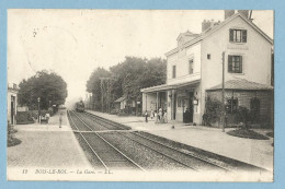 0352  CPA  BOIS-LE-ROI  (Seine Et Marne)   La Gare   -  Locomotive   +++++++++++++++++++ - Bois Le Roi