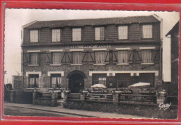 Carte Postale 14. Luc-sur-mer  Hôtel Sans Souci Très Beau Plan - Luc Sur Mer