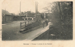 Bernay * Train Locomotive Machine Ligne Chemin De Fer Eure , Passage à Niveau De La Couture - Bernay