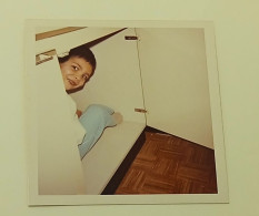 The Boy Hidden In The Lower Part Of The Closet - Anonieme Personen