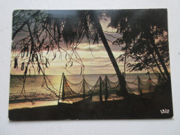 CP CARTE POSTALE ANTILLES MARTINIQUE COUCHER De SOLEIL Sur La COTE CARAIBE       - Andere & Zonder Classificatie