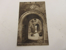 CP CARTE POSTALE ANGLETERRE EXETER COURTYARD JACOBEAN DOOR FROM CLOSE - Vierge   - Autres & Non Classés