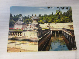 CP CARTE POSTALE GARD NIMES JARDINS De La FONTAINE Et Les BAINS ROMAINS           - Nîmes