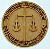 Kanada DN "Kanadai Ügyvédi Kamara" Egyoldalas, Aranyozott Bronz Emlékérem Dísztokban (63mm) T:UNC Canada ND "Canadian Ba - Unclassified