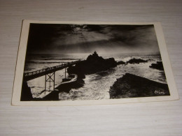 CP CARTE POSTALE PYRENEES ATLANTIQUES BIARRITZ ROCHER De La VIERGE -  ECRITE - Biarritz