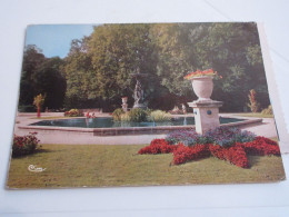 CP CARTE POSTALE VENDEE LUCON Le JARDIN DUMAINE Le MASSIF Des FONTAINES - Vierge - Lucon