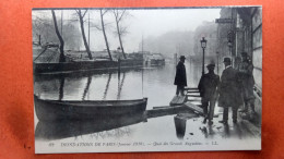 CPA (75) Inondations De Paris.1910. Quai Des Grands Augustins.   (7A.860) - La Crecida Del Sena De 1910