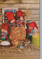Bonne Année Noël GNOME Vintage Carte Postale CPSM #PAY506.FR - Nouvel An