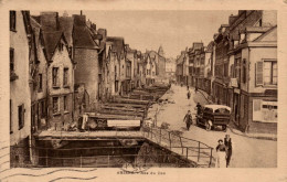 80 , Cpa  AMIENS , Rue Du Don  (15321) - Amiens