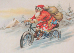 SANTA CLAUS Happy New Year Christmas Vintage Postcard CPSM #PBB119.GB - Santa Claus