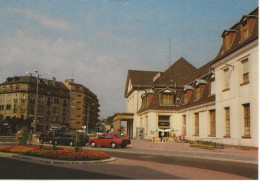 57 - Sarrebourg - La Gare ** CPM Vierge, Animée ( Automobiles) ** - Sarrebourg