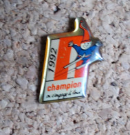 Pin's - Champion - Lettre N - Food