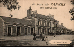 N°2647 W -cpa Vannes -la Gare- - Bahnhöfe Ohne Züge