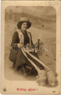 T3 1915 Boldog Újévet / New Year Greeting With Sledding Lady And Champagne (EB) - Unclassified