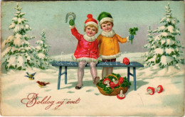 T2/T3 1936 Boldog Újévet / New Year Greeting Art Postcard With Children, Mushrooms, Clovers And Horseshoes (EK) - Unclassified