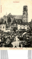 D54  TOUL  Place Du Marché Et Eglise St- Gengoult  ..... - Toul