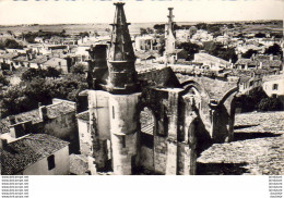 D17  ILE DE RÉ  LA FLOTTE  Vue De L'Église Saint Martin En Ré - Ile De Ré