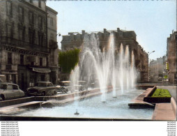 D24  PÉRIGUEUX  La Place Du IV Septembre Et Les Fontaines - Périgueux