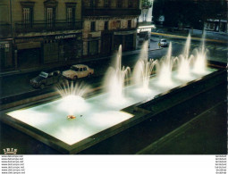 D24  PÉRIGUEUX  La Place Du 4 Septembre Et Les Fontaines Lumineuses - Périgueux