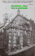 R421212 London. The Old Water Gate. Thames Embankment And The House In Which Pet - Other & Unclassified