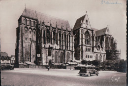 Cpsm 02 Saint Quentin La Cathédrale - Saint Quentin