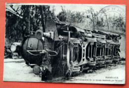 PERREGAUX - Locomotive De 50 Tonnes Renversée Par Les Eaux - Autres & Non Classés