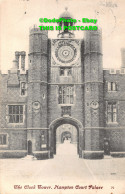 R421312 The Clock Tower. Hampton Court Palace. 79. 1910. Morland Studio - Wereld