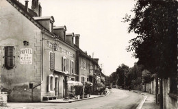 39 - VOITEUR _S28939_ Grande Rue - Hôtel Du Cerf - CPSM 14x9cm - Autres & Non Classés