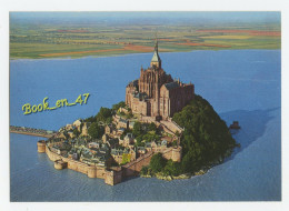 {92078} 50 Manche Le Mont Saint Michel , Vue Aérienne Du Mont Par Grande Marée , L' Abbaye Des Merveilles , Les Remparts - Le Mont Saint Michel